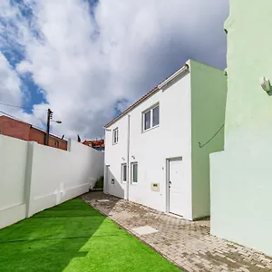 https://cruzeiro-duplex-227.hotels-lisbon-portugal.com