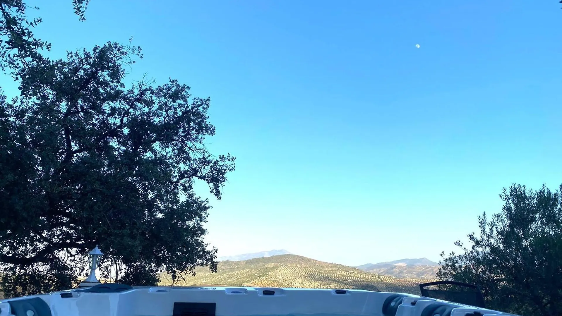 度假居 Rural Cottage, With Pool & Optional Private 6 Guests Jacuzzi 托洛克斯