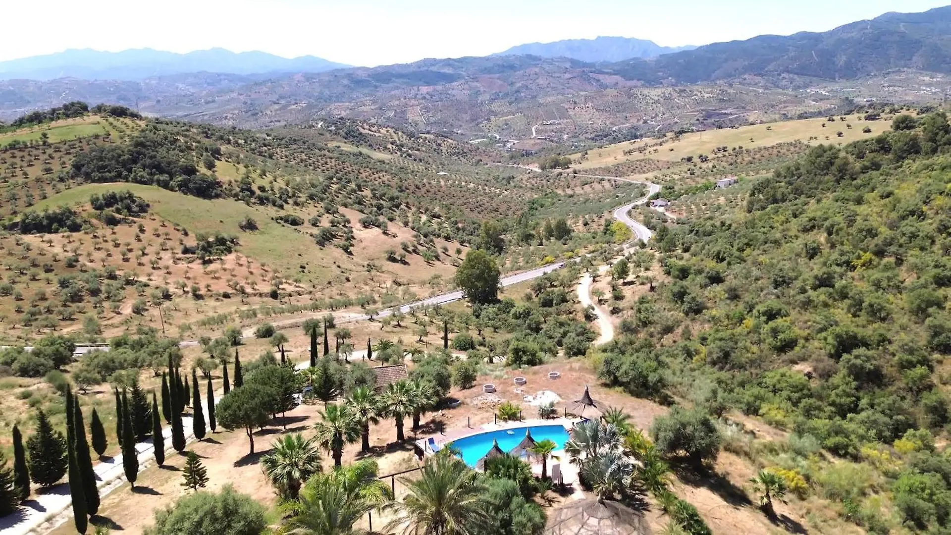 Rural Cottage, With Pool & Optional Private 6 Guests Jacuzzi Tolox Holiday home